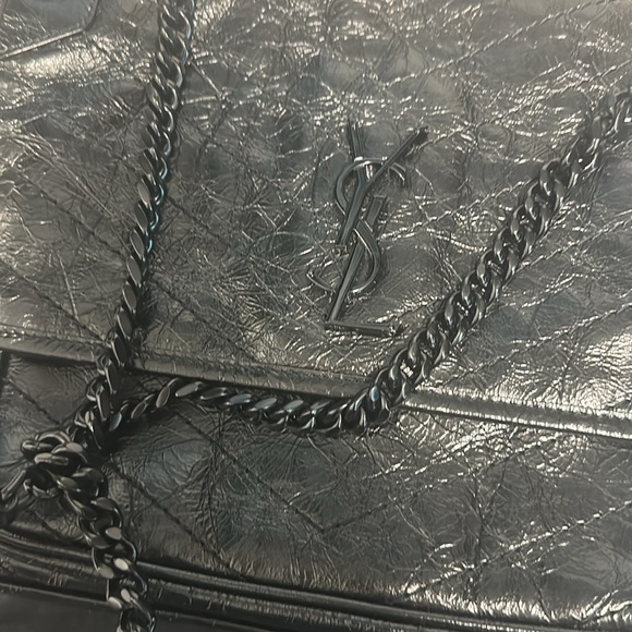 Authentic Saint Laurent Medium Niki bag - Picture 3 of 13
